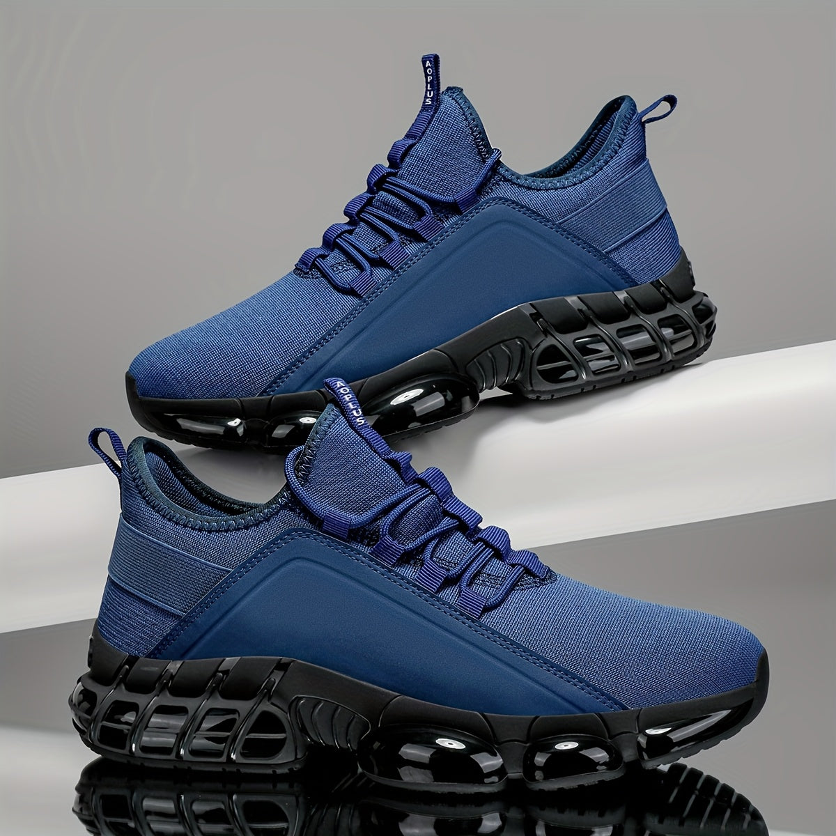 Men's Lightweight Running Shoes - All-Season Gym, Jogging, Walking Sneakers - Breathable Low-Top Sneakers - Cushioned Rubber Sole - Black - for Casual, Training, Casual Attire -