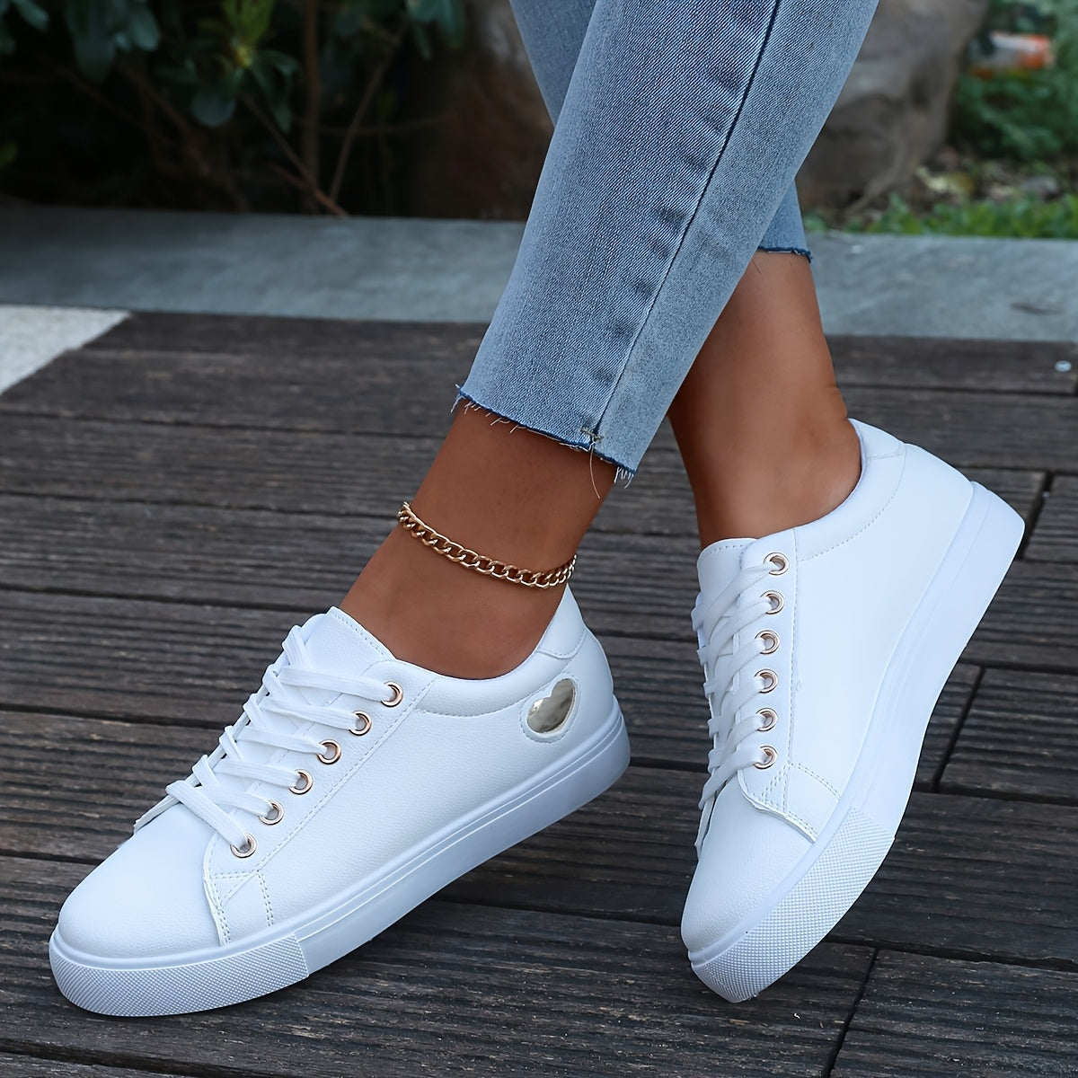 Women'S White Low-Top Sneakers - Comfortable Lace-Up Casual Shoes with Golden Accents, Rubber Sole for All-Day Wear, Perfect for Running, Yoga & Casual Attire, Ladies Sneakers, Everyday Footwear, Sleek Shoe Design, Fabric Lin
